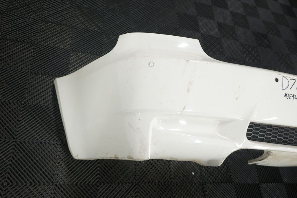 Rear bumper (6)