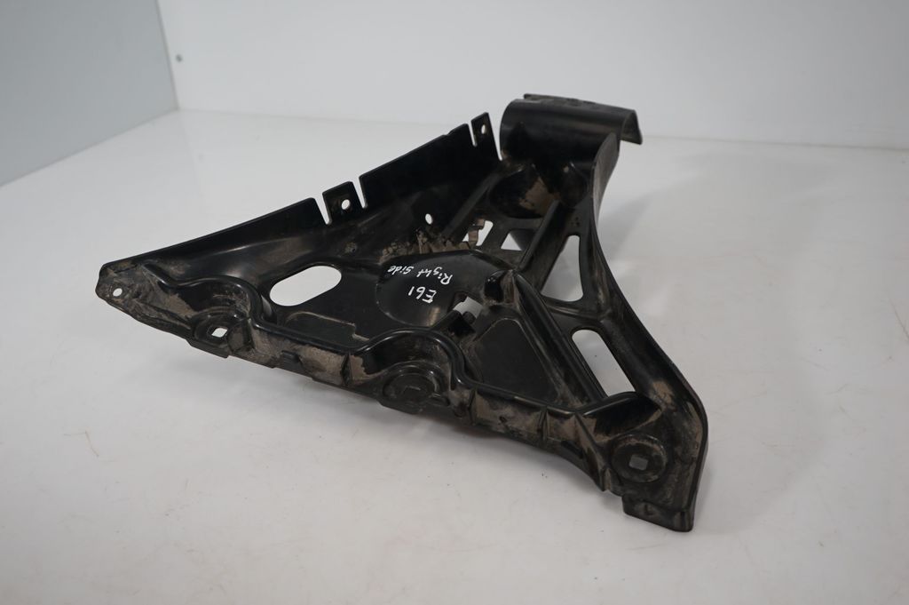 Rear bumper mounting bracket (7)