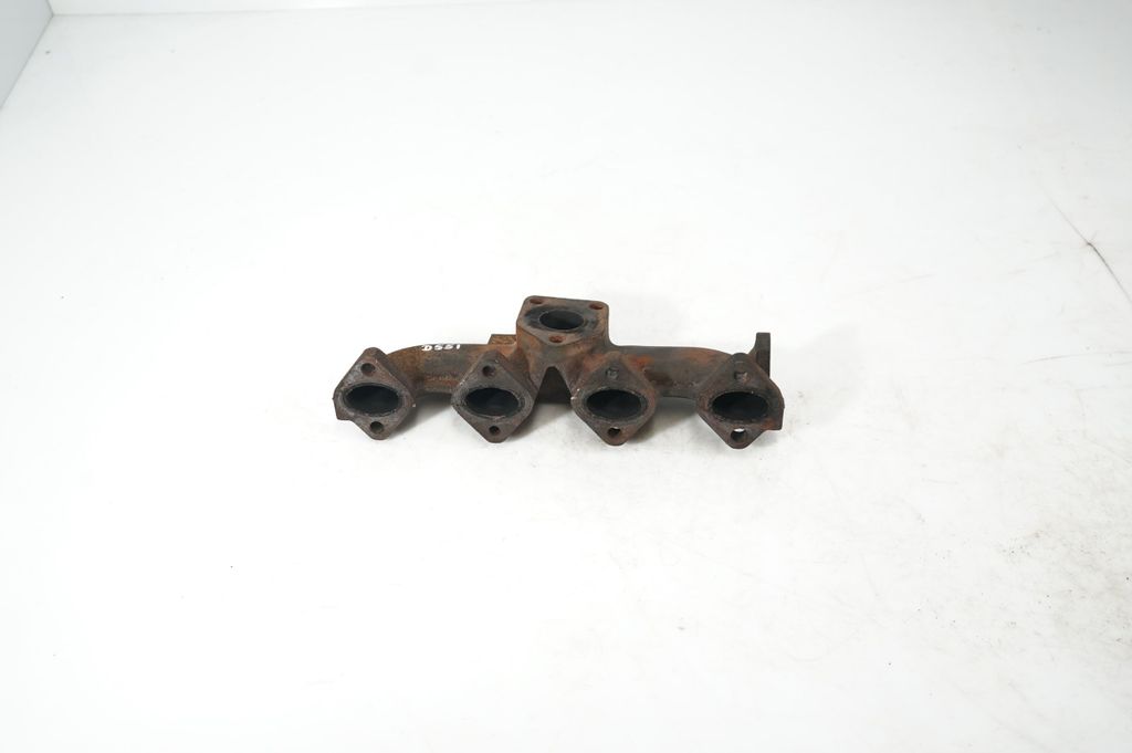 Exhaust manifold (5)