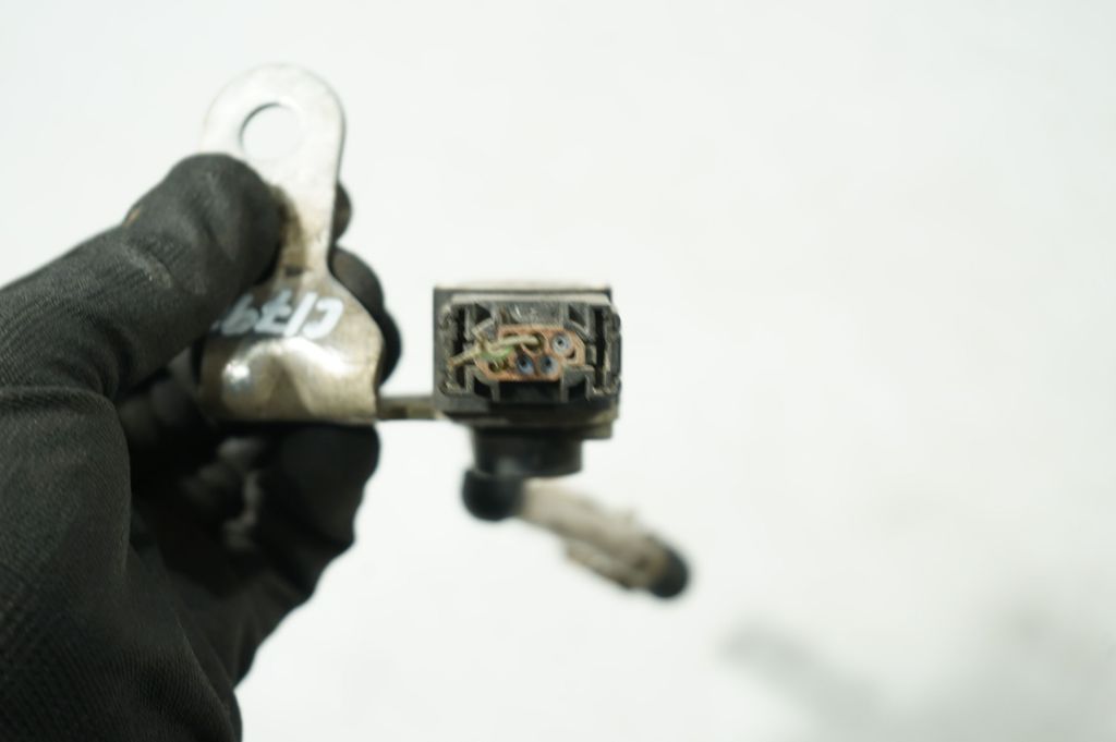 Headlight/headlamp level sensor (6)