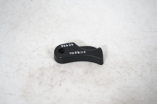 Engine bonnet (hood) release handle