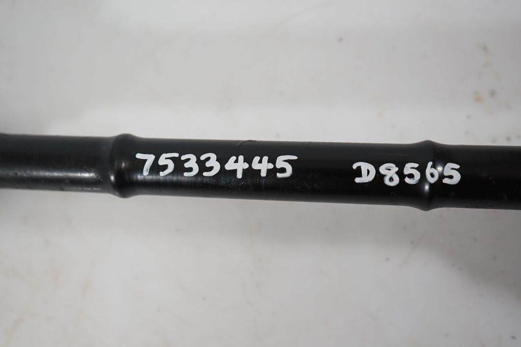 Rear driveshaft (8)