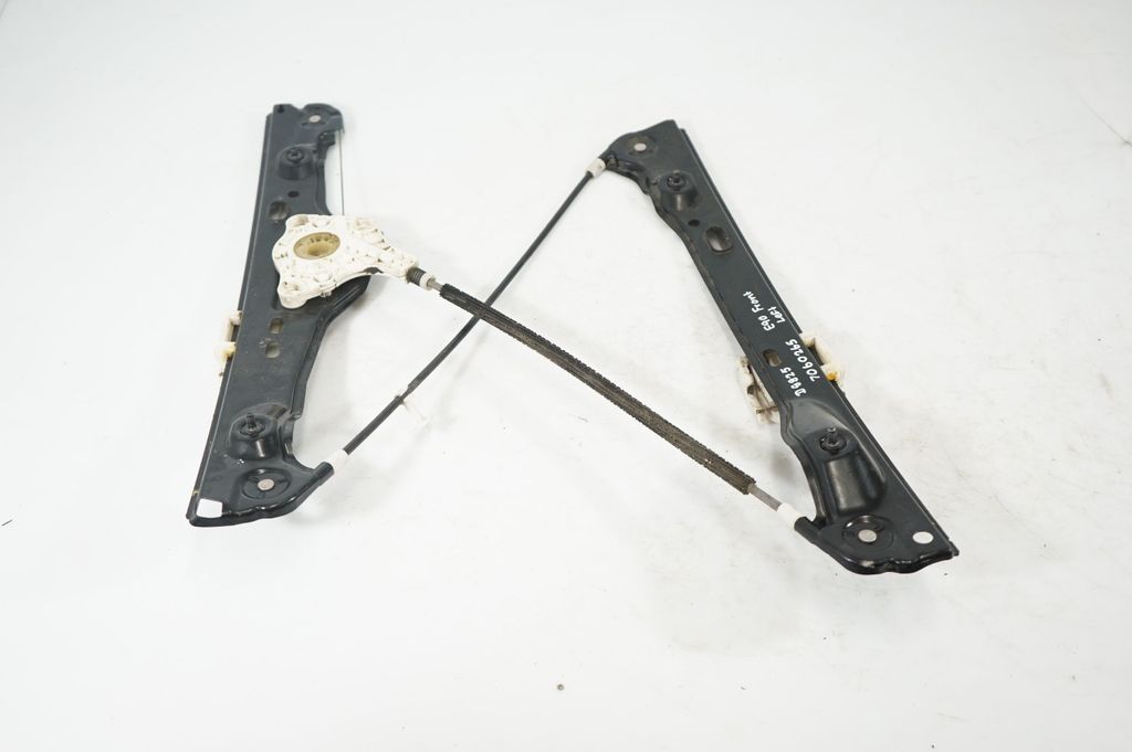 Front door window regulator with motor (4)