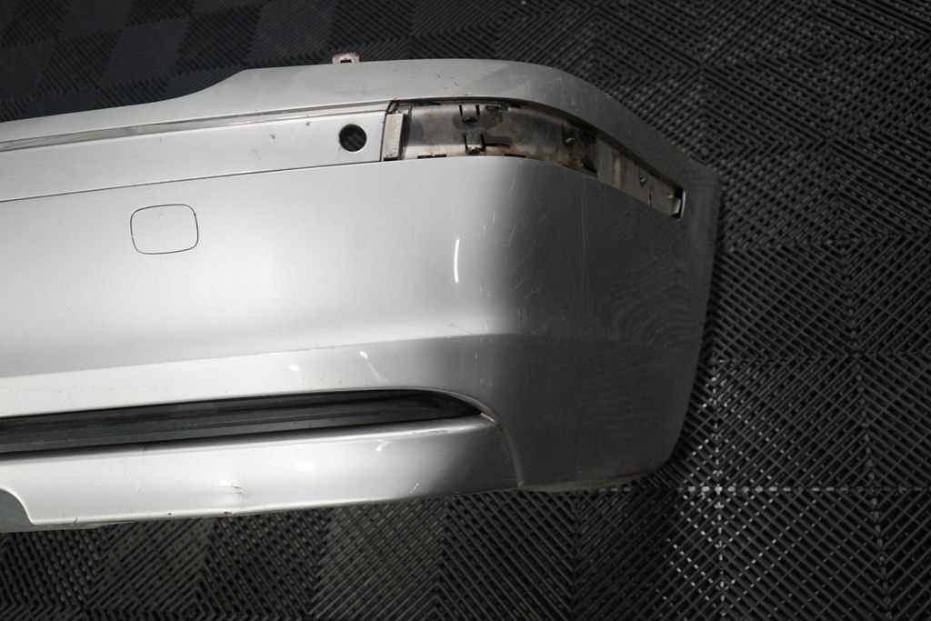 Rear bumper (4)