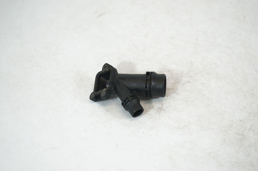 Engine coolant pipe/hose (5)