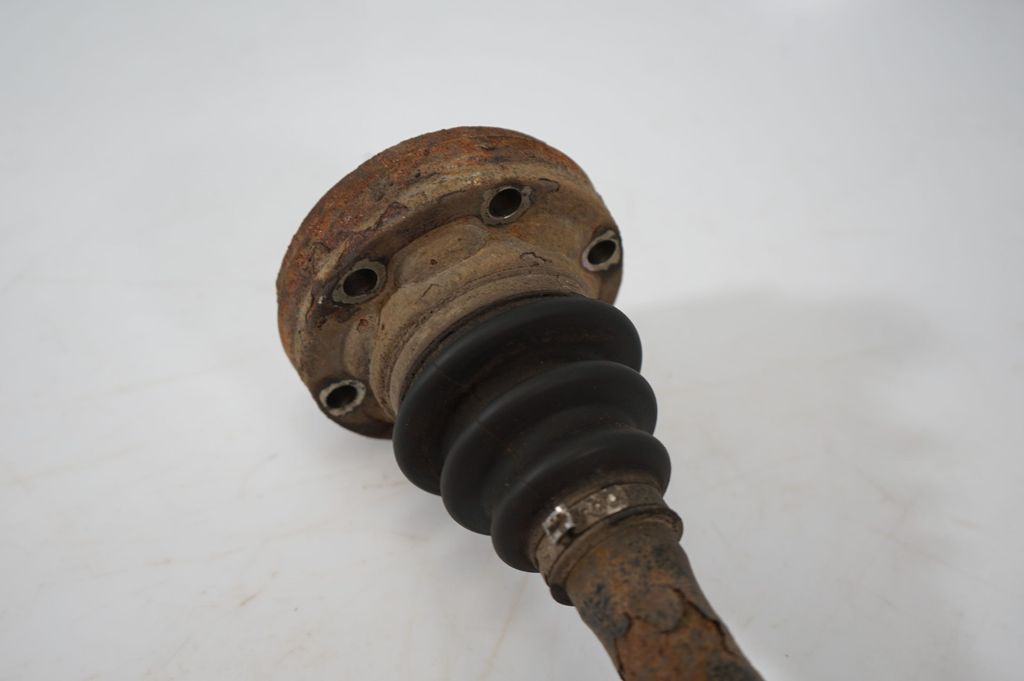 Rear driveshaft (6)