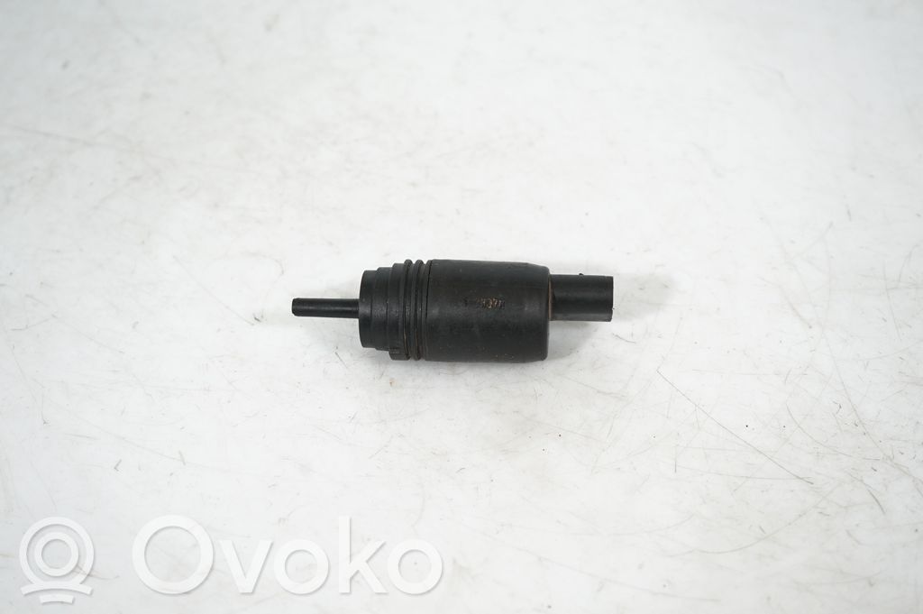 Windscreen/windshield washer pump (5)