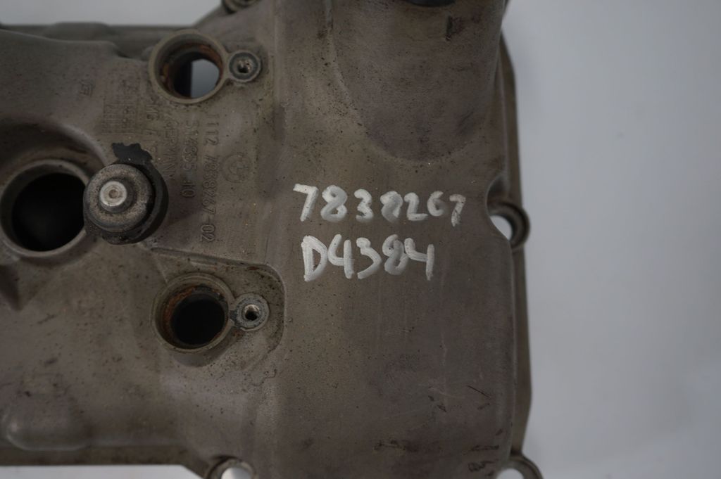 Rocker cam cover (9)