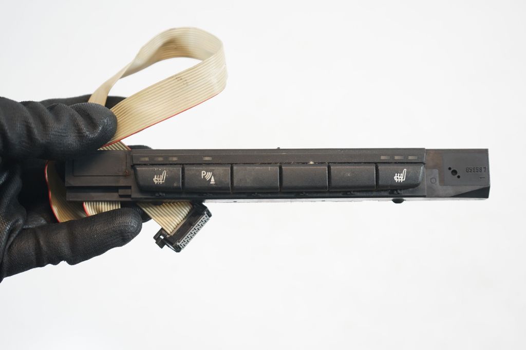 Seat heating switch (6)