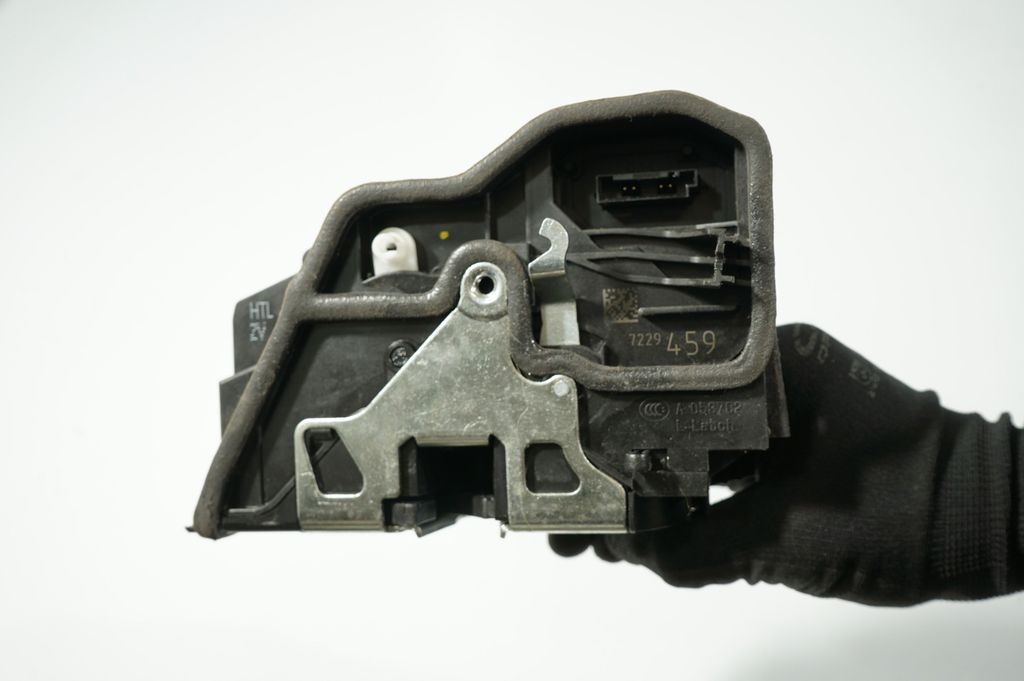 Rear door lock (7)