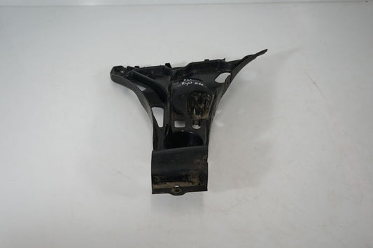 Rear bumper mounting bracket