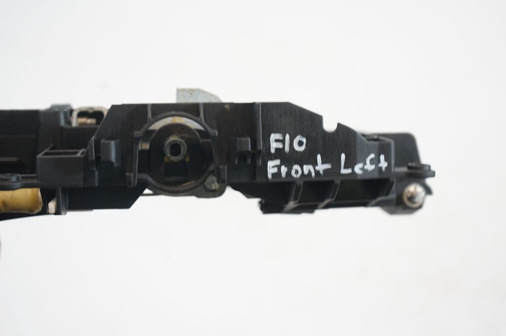 Front door exterior handle (8)