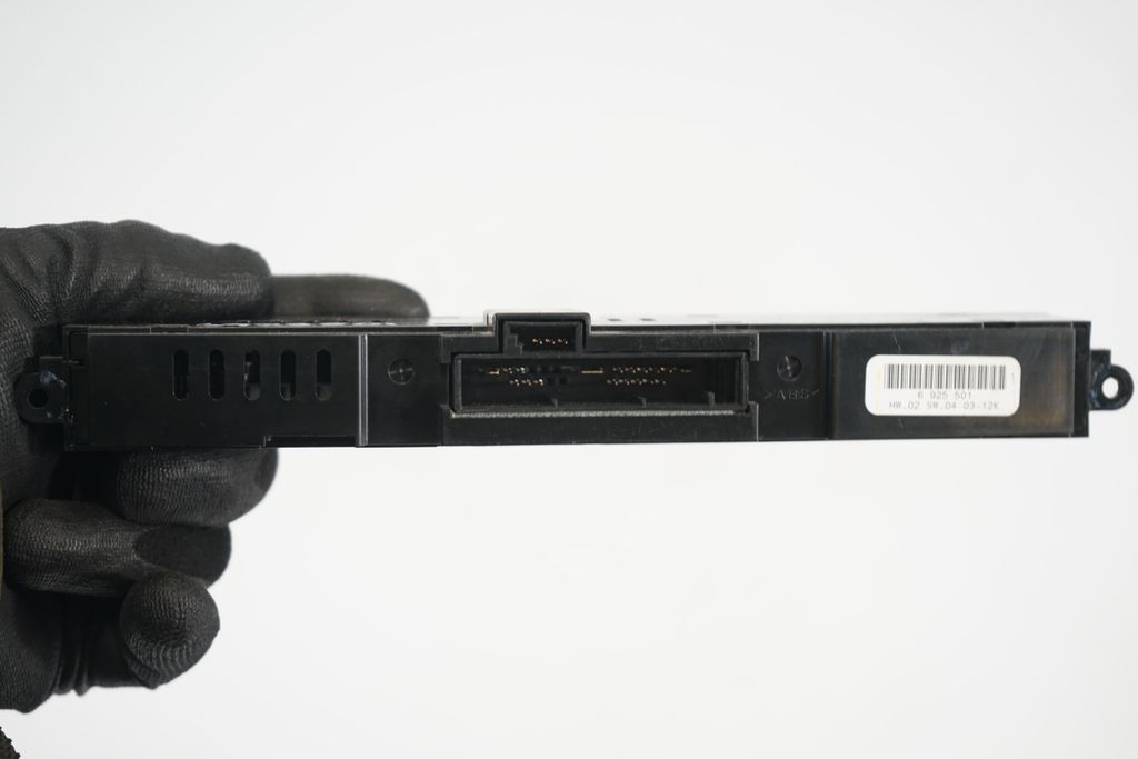 Seat heating switch (7)