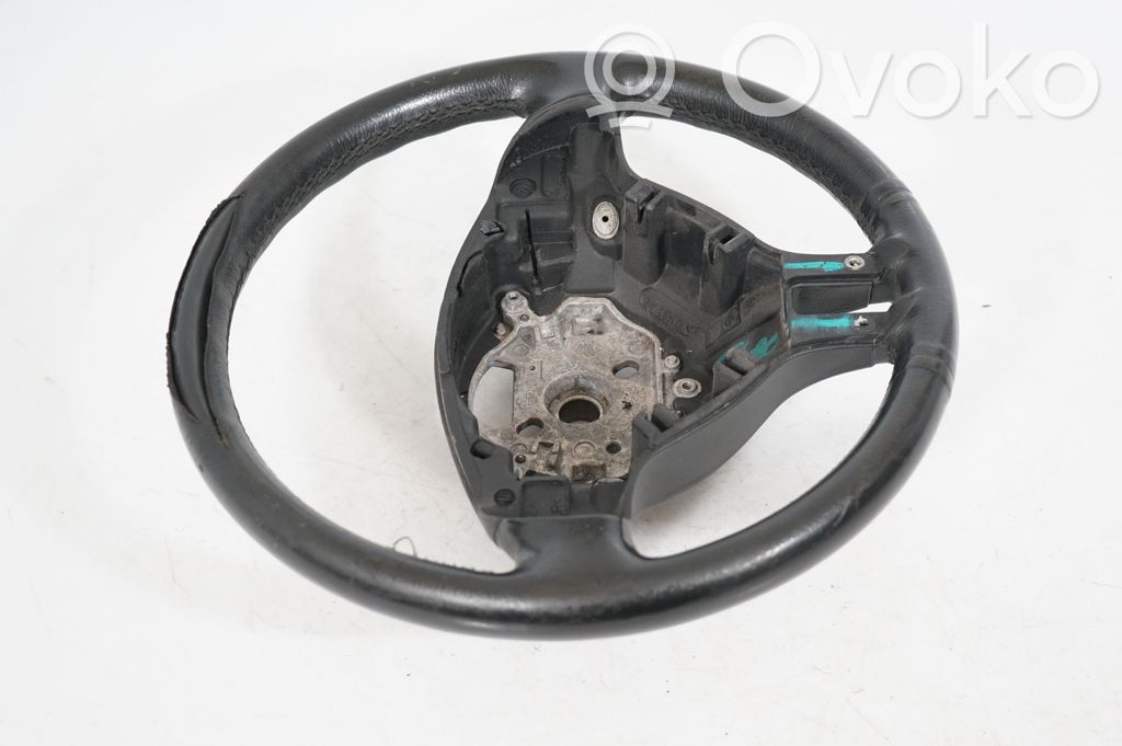 Steering wheel (4)