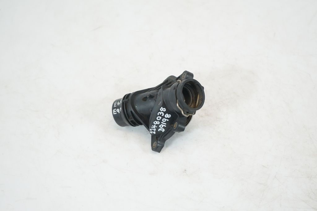 Thermostat/thermostat housing