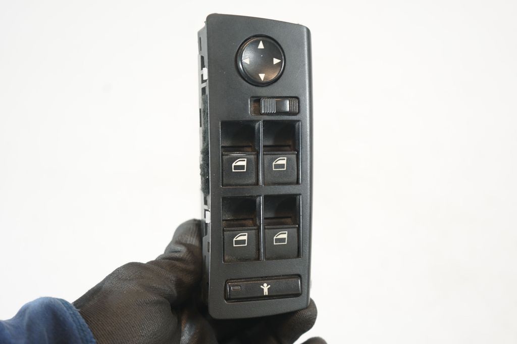 Electric window control switch (7)