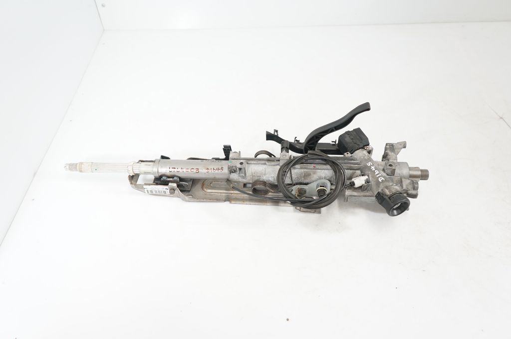 Steering wheel axle set