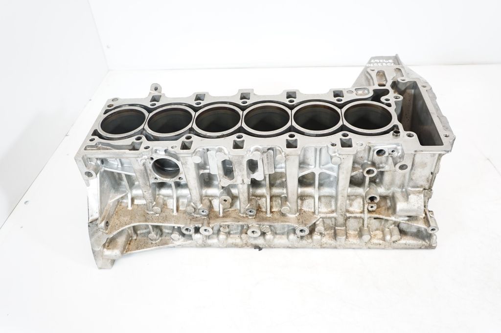 Engine head