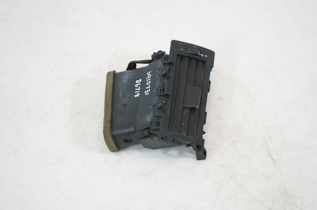 Dashboard side air vent grill/cover trim (4)