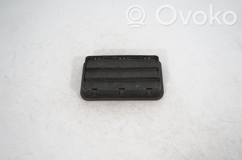 Quarter panel pressure vent (7)