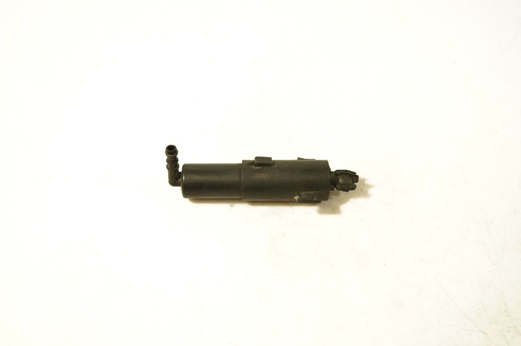 Headlight washer spray nozzle (4)