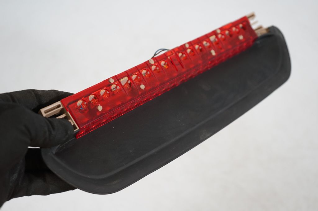 Third/center stoplight (6)