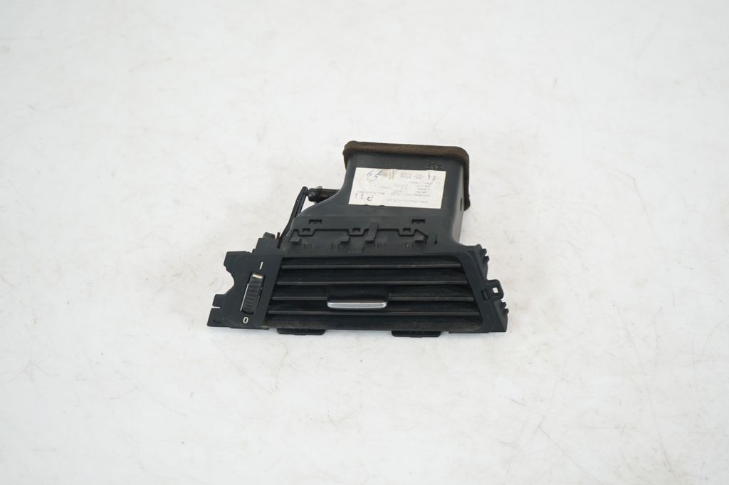 Dashboard side air vent grill/cover trim