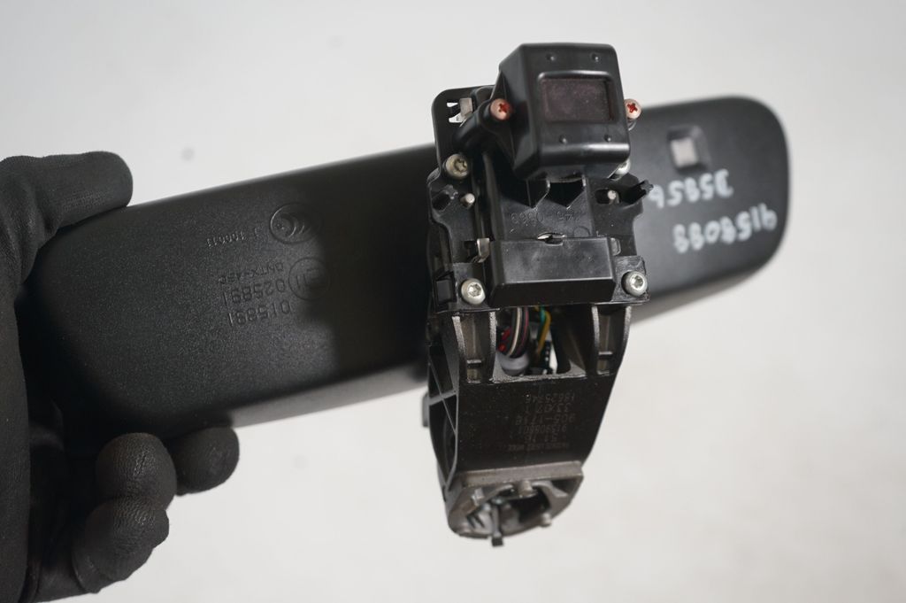 Rear view mirror (interior) (7)