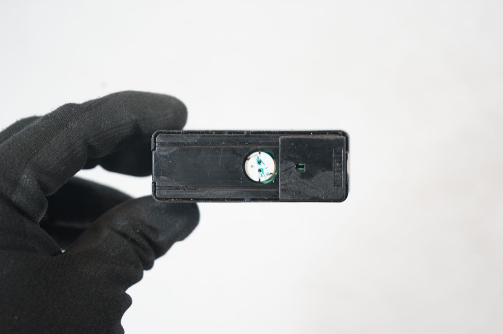 Hazard light switch (7)