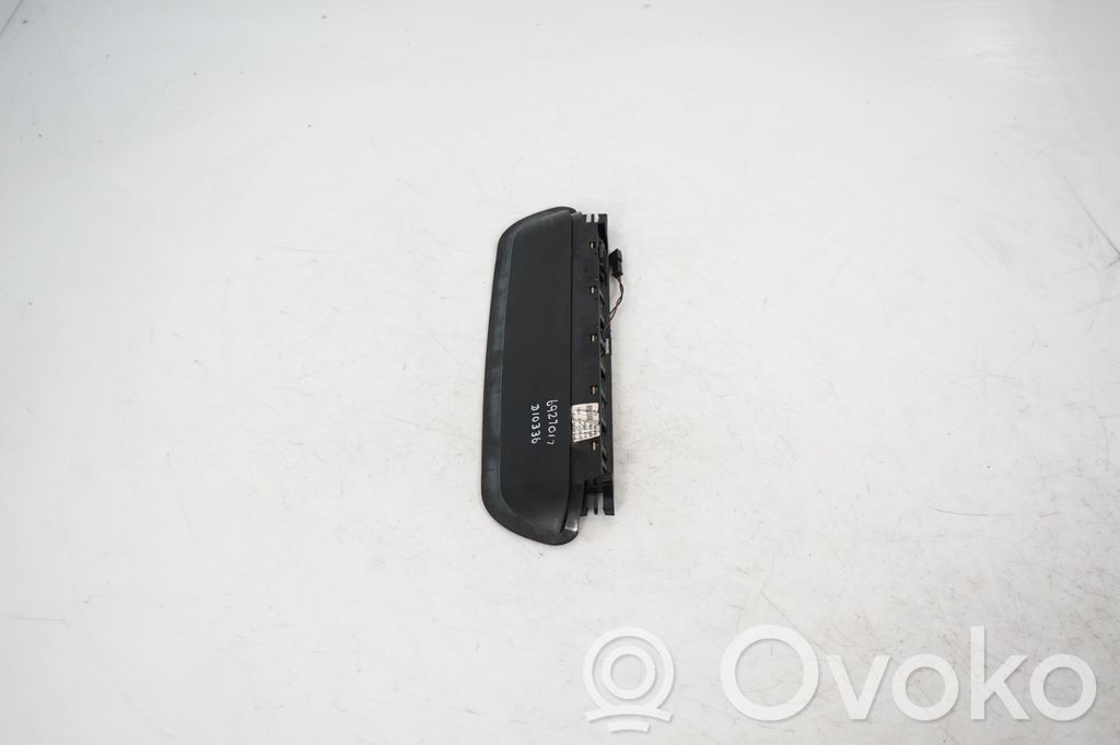 Third/center stoplight (2)