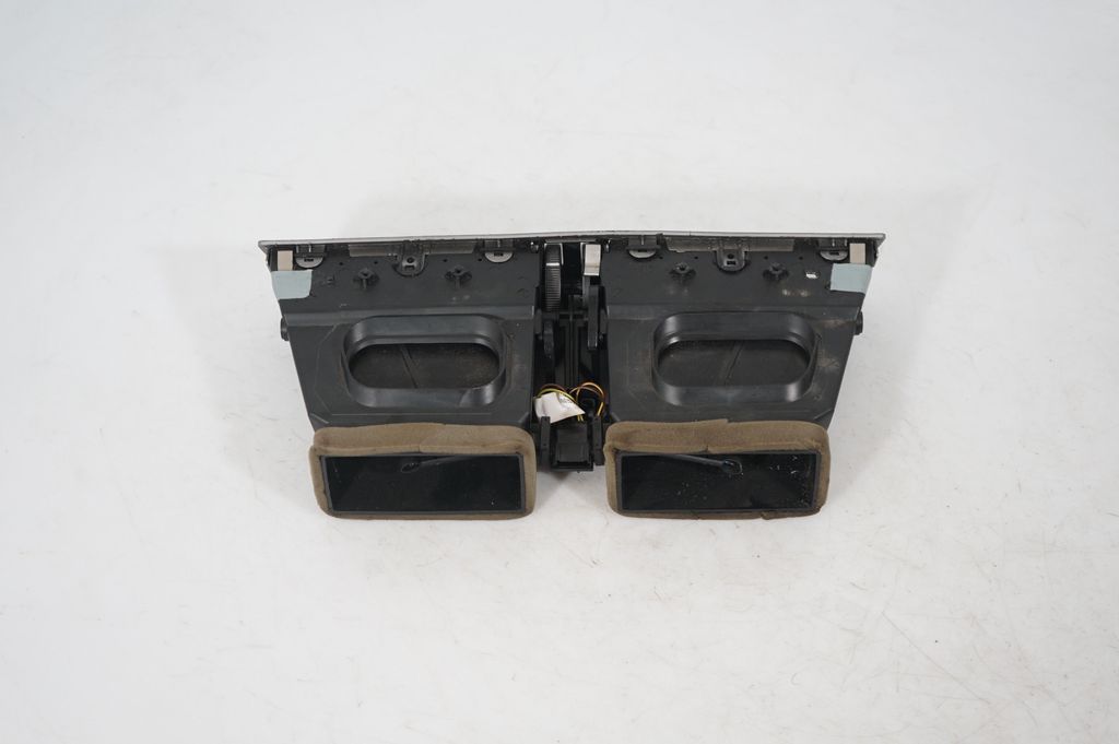 Dash center air vent grill (3)