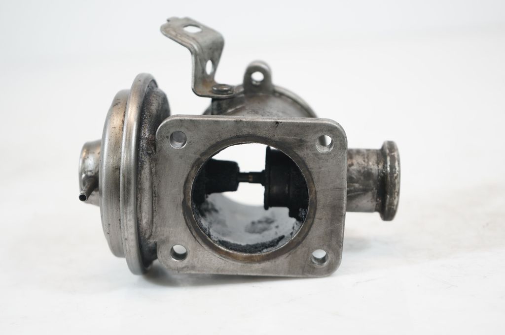 EGR valve (9)