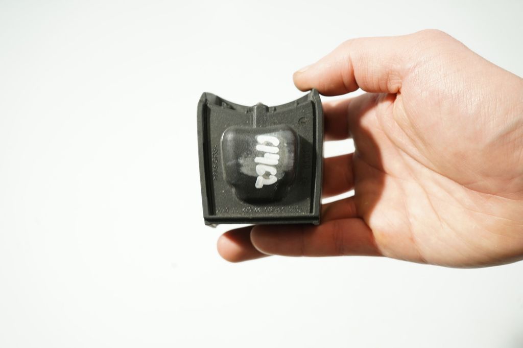 Car ashtray (10)