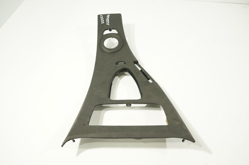Gear shifter surround trim plastic (5)