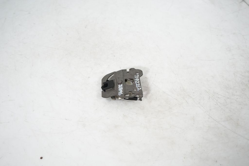 Seat back rest lock catch (2)