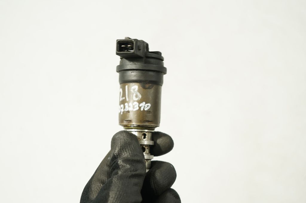 Camshaft vanos timing valve (8)
