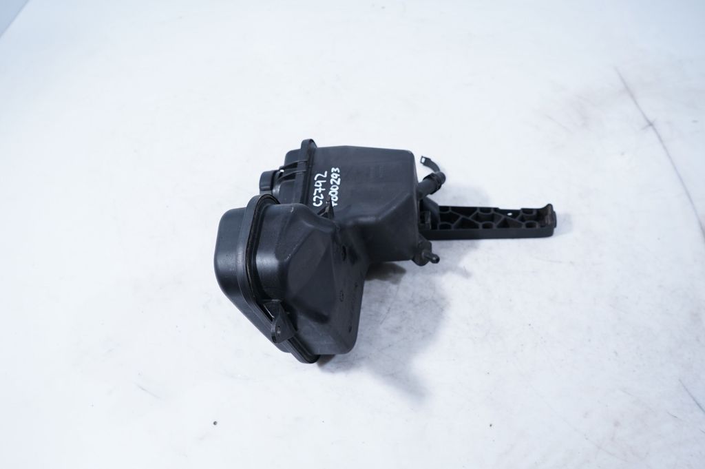 Coolant expansion tank/reservoir (4)