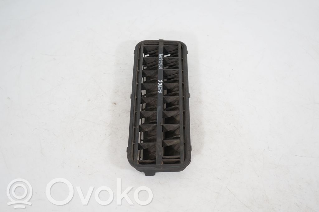 Quarter panel pressure vent (2)