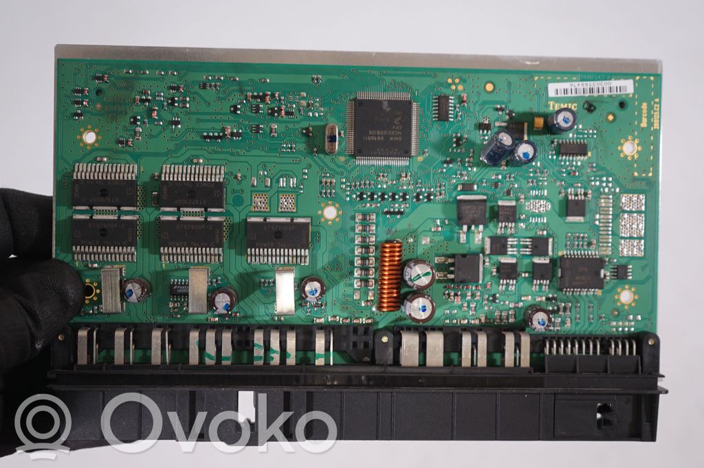 Seat control module (7)