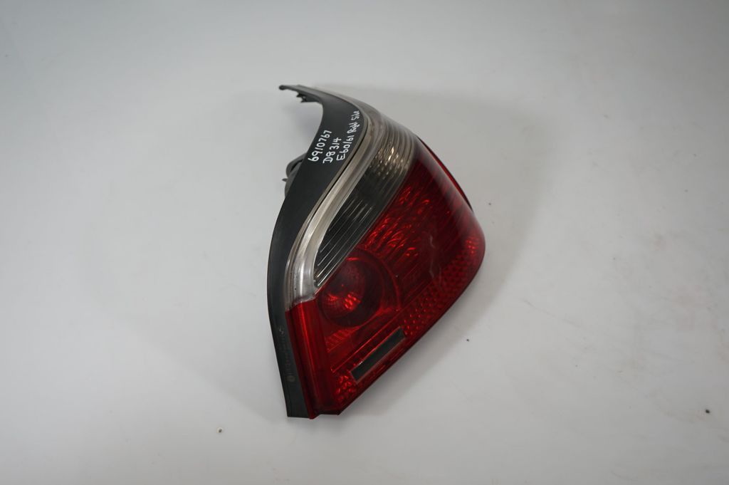 Rear/tail lights (4)