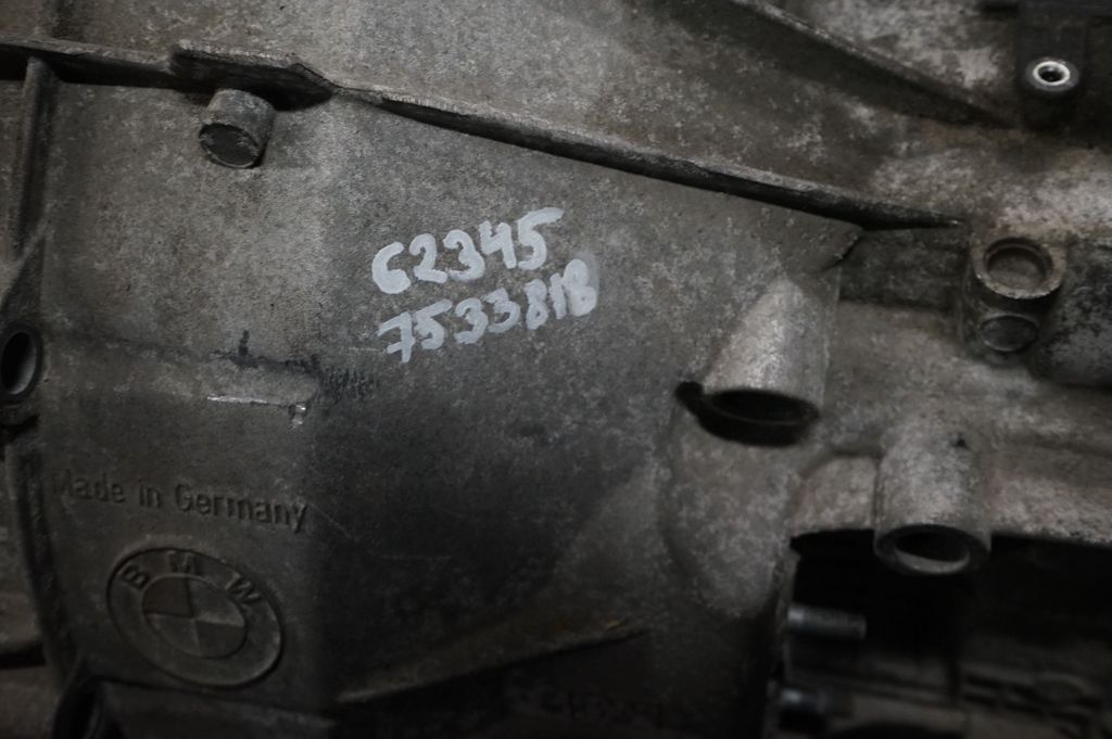 Manual 6 speed gearbox (12)