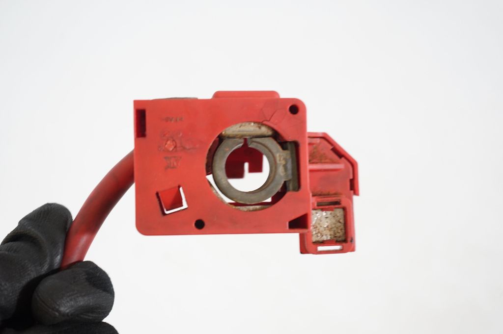 Positive cable (battery) (8)