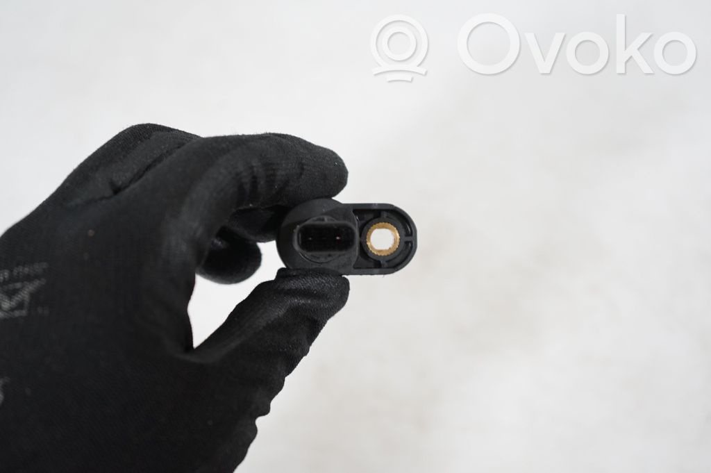 Camshaft position sensor (6)