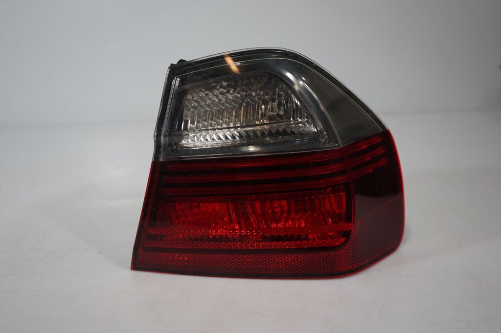 Rear/tail lights (6)