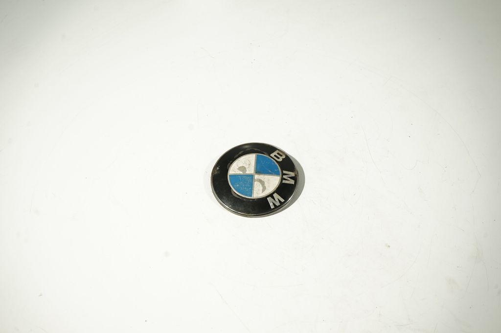 Manufacturer badge logo/emblem (2)