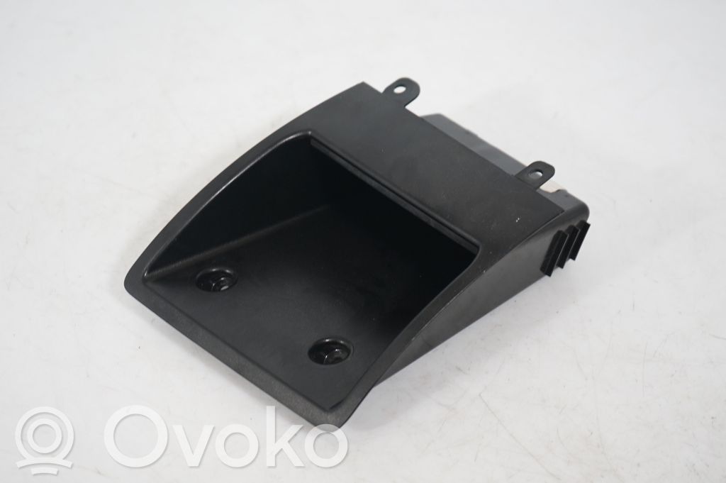 Dashboard storage box/compartment (7)