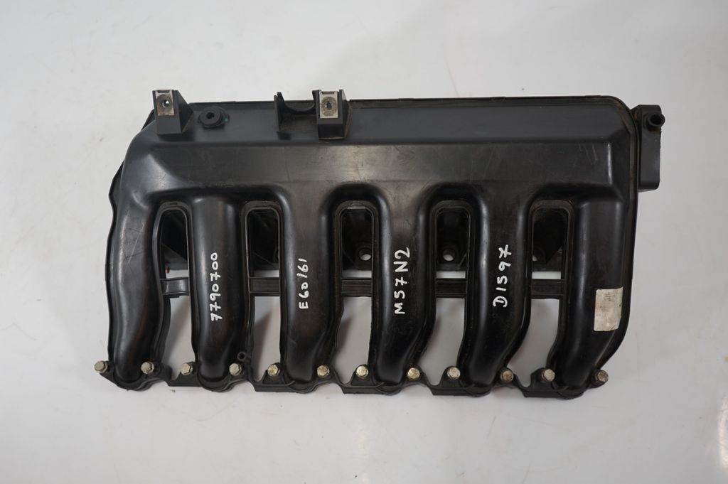 Intake manifold (9)