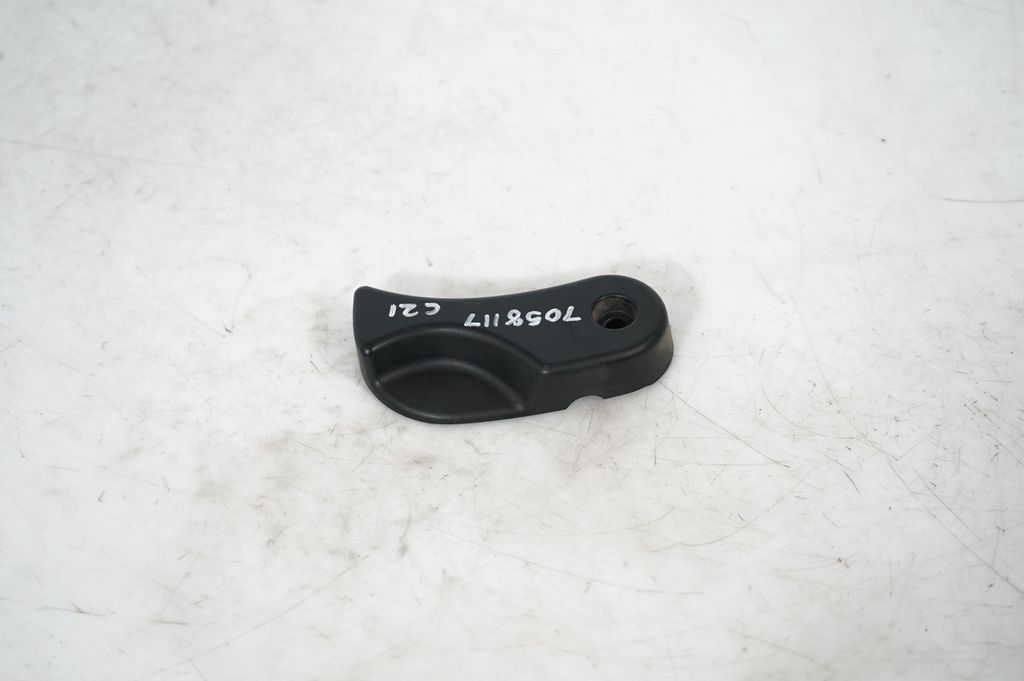 Engine bonnet (hood) release handle (3)