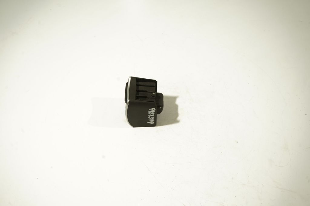 Car ashtray (2)
