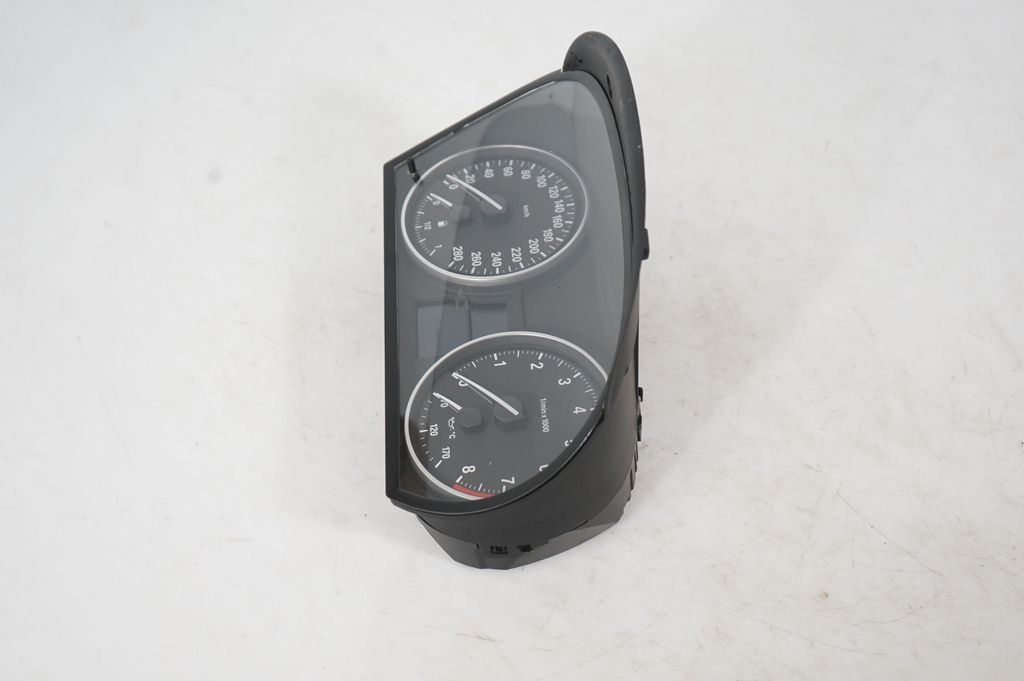 Speedometer (instrument cluster) (2)